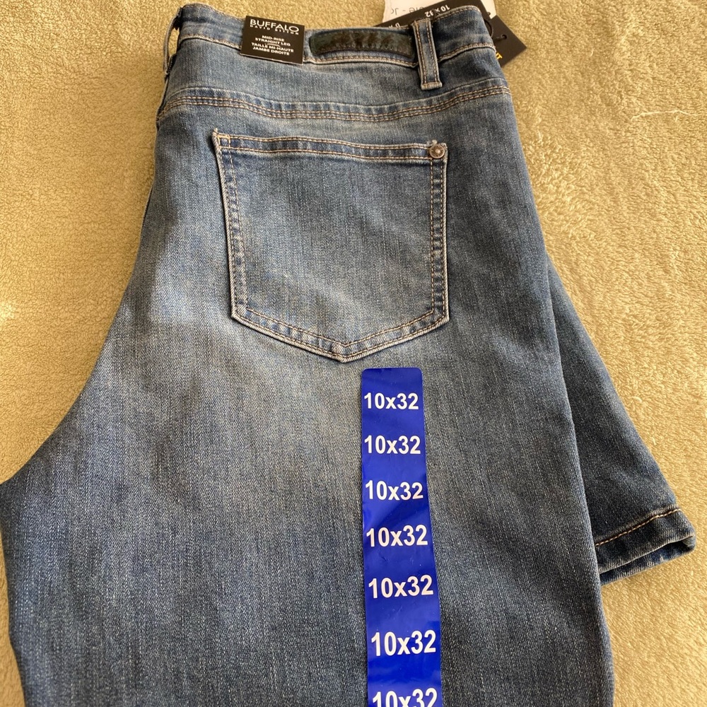 Jeans new with tag 10x32